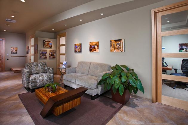 AUDIOVISIONS sitting room with grey walls